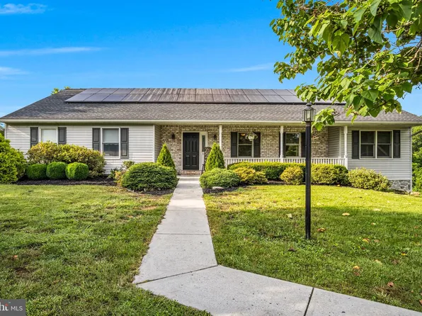 55 Ridge Ave, Carlisle, PA 17013