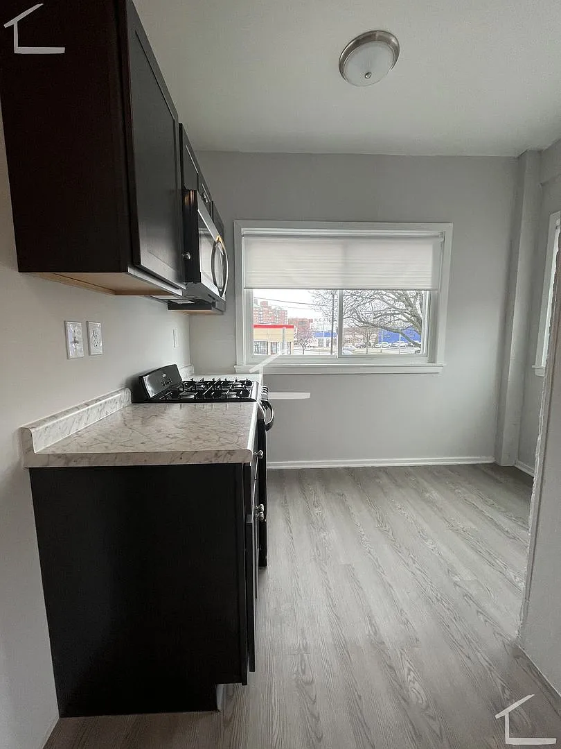 1 Bedroom-No broker fee — Photo 2