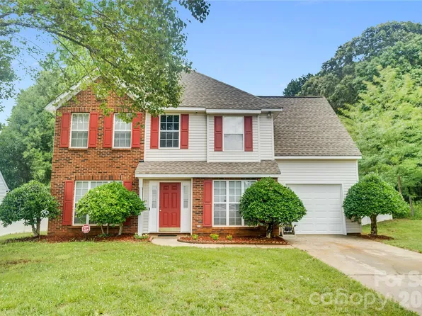12009 Silvercrest Dr, Charlotte, NC 28215