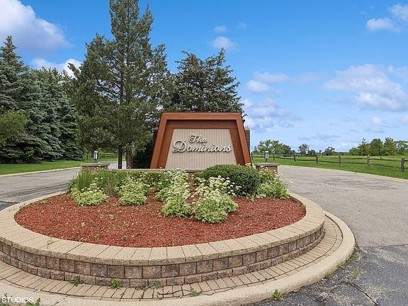 2nd image of 465 W Dominion Dr Unit 903