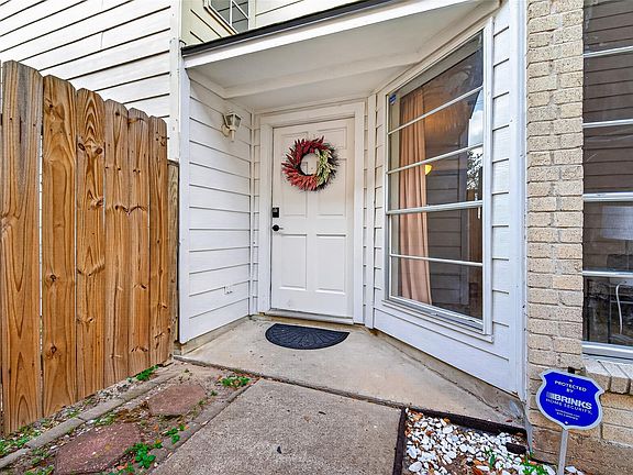4th image of 18446 N Willow Bluff Rd
