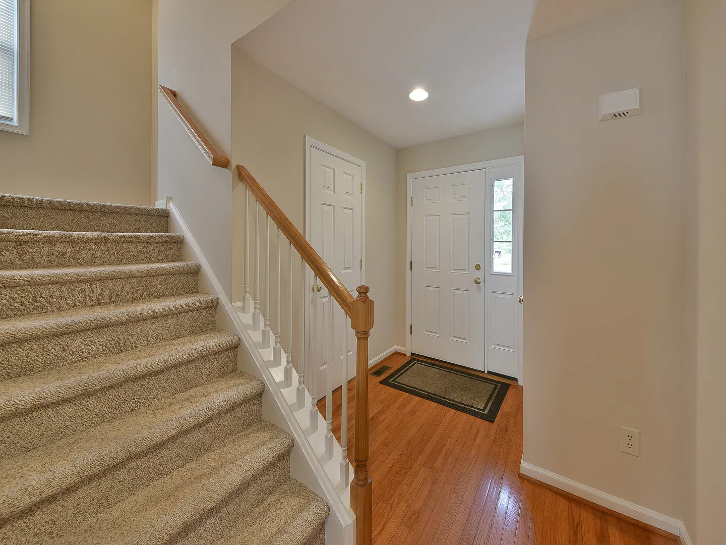3 bed, 2.5 bath, 1479 sqft, $2,600 — Photo 4