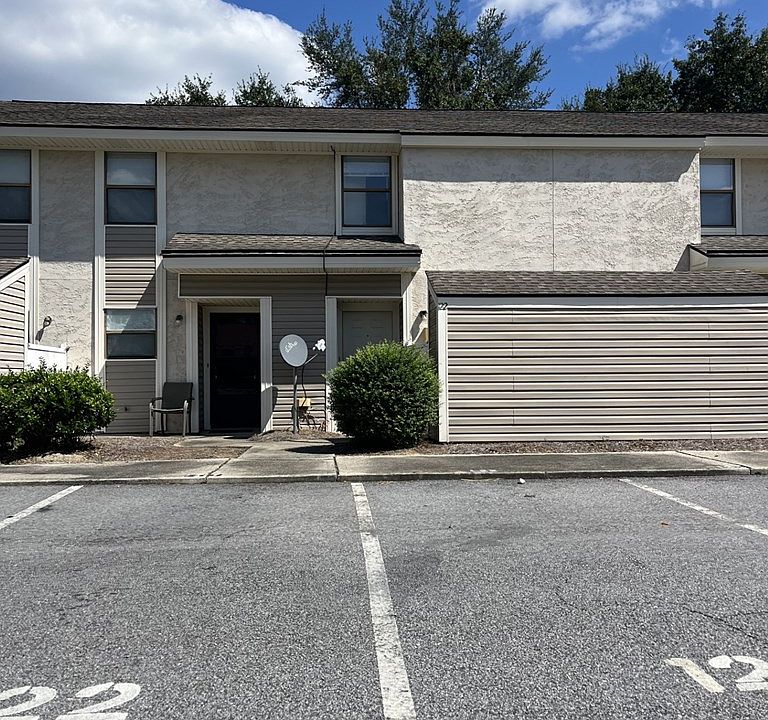 2nd image of 727 S Main St APT 122