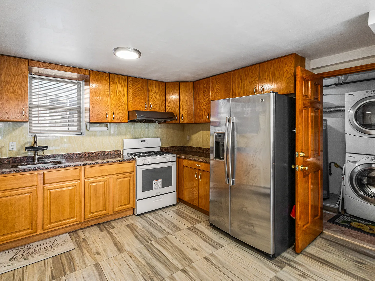 2027 East 34th Street — Photo 3