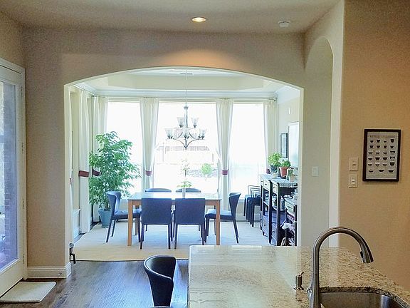 4th image of 1304 Meskwaki Way