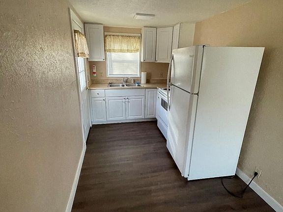 3rd image of 1224 Broadwater Ave APT 3