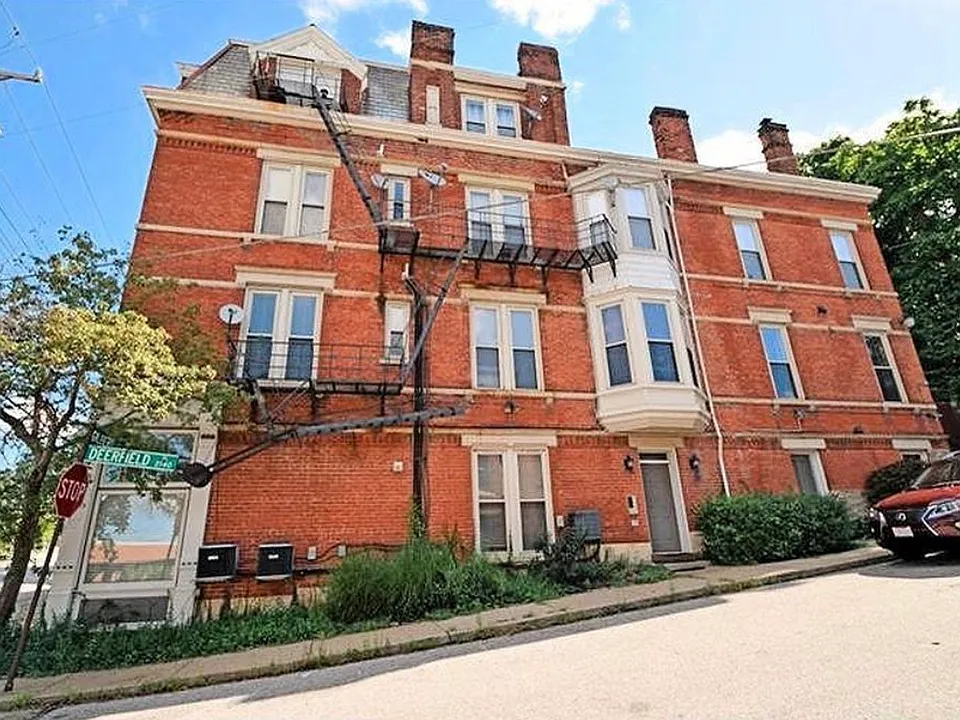 2152 Gilbert Ave #3