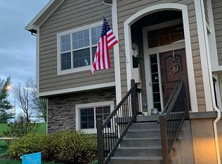 521 Brookwood Ln, Raymore, MO 64083