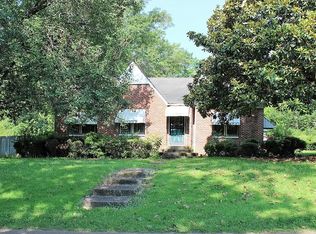 399 N Spring Ave, Louisville, MS 39339