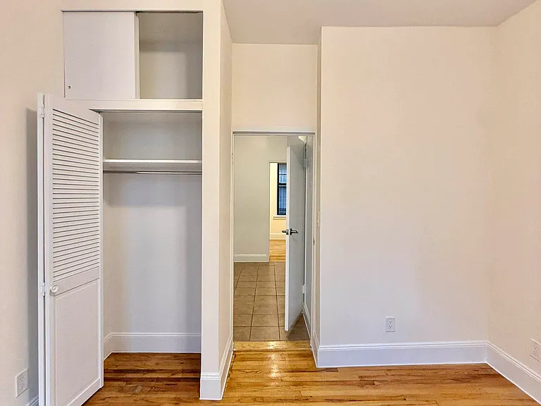 21 Leroy St #11 — Photo 3