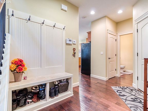 5th image of 9715 NE 75th Way