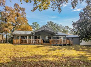 952 Longleaf Dr E, Brookeland, TX 75931