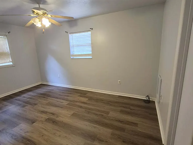 233 Branch Rd — Photo 11