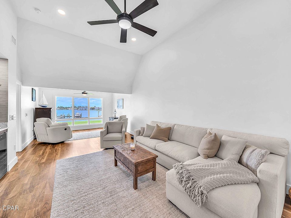 1st image of 4400 Kingfish Ln #326