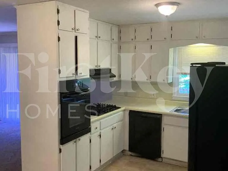 3670 Judy Lynn Ct — Photo 4