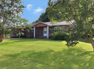 1017 Raymond Dr, Jonesville, NC 28642