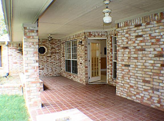 3rd image of 4216 Lost Creek Blvd