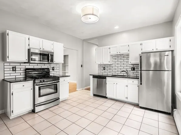 21 Dix St #2, Dorchester, MA 02122