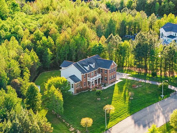 3rd image of 6815 Osborne Hill Dr
