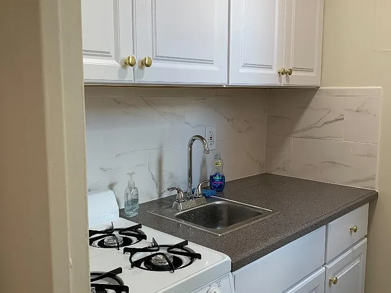 1121 Arlington Blvd #326 — Photo 3