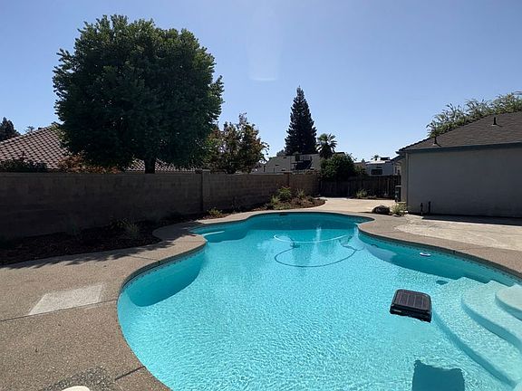 5th image of 3227 Jasmine Ave