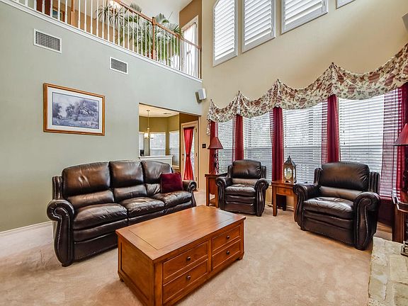 4th image of 9201 Spicebrush Dr