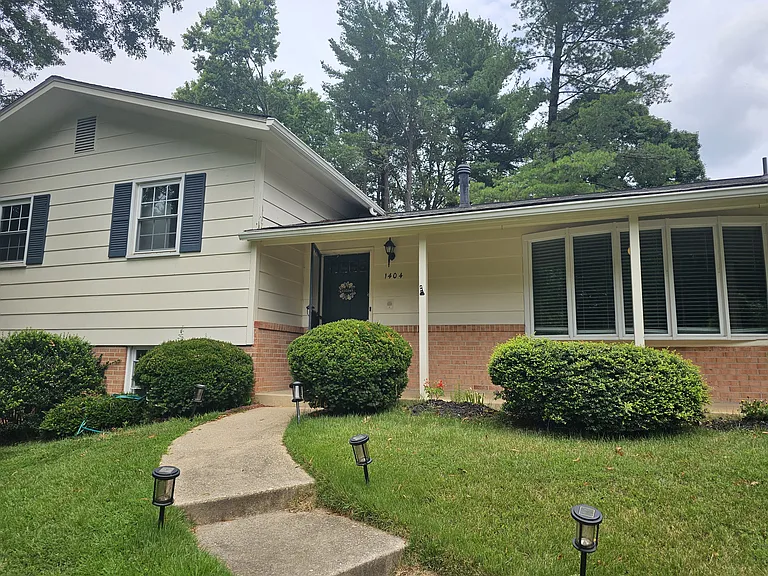1404 Chilton Dr — Photo 1