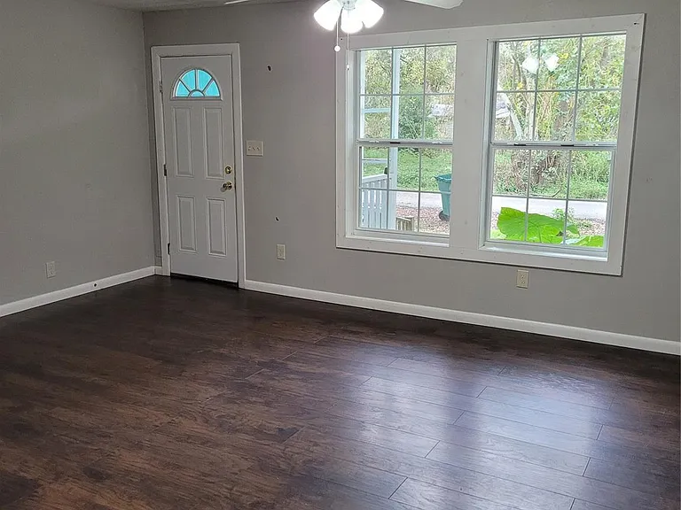 822 Retama St — Photo 8