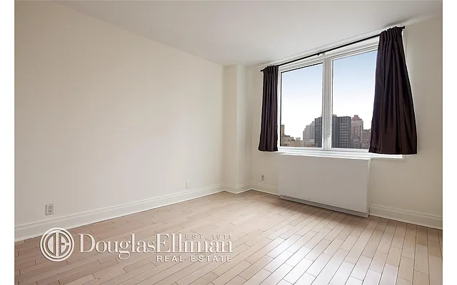 Rented by Douglas Elliman | media 17
