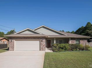 9168 Quail Roost Dr, Navarre, FL 32566