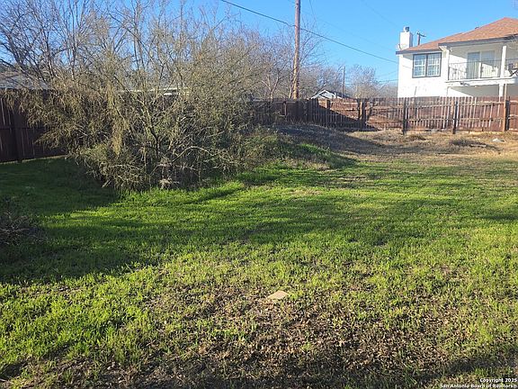2nd image of 1405 Bailey Ave LOT 21