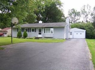 85 Hollybrook Rd, Rochester, NY 14623