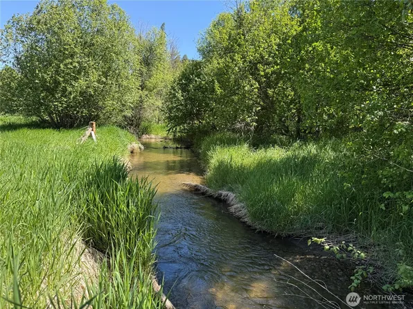 333 Toroda Creek Road, Curlew, WA 99118