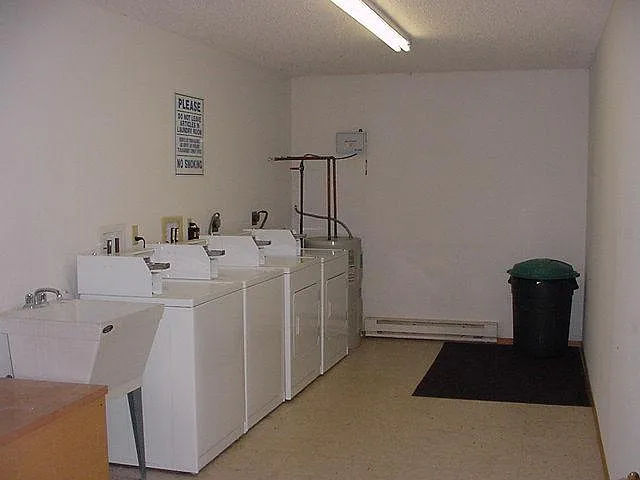 2 bed, 750 sqft, $1,000 — Photo 4