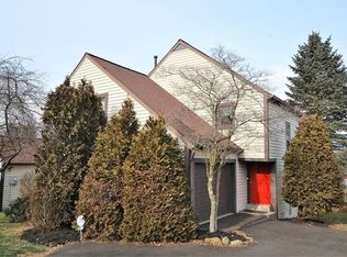 2548A Pheasant Run Dr, Wexford, PA