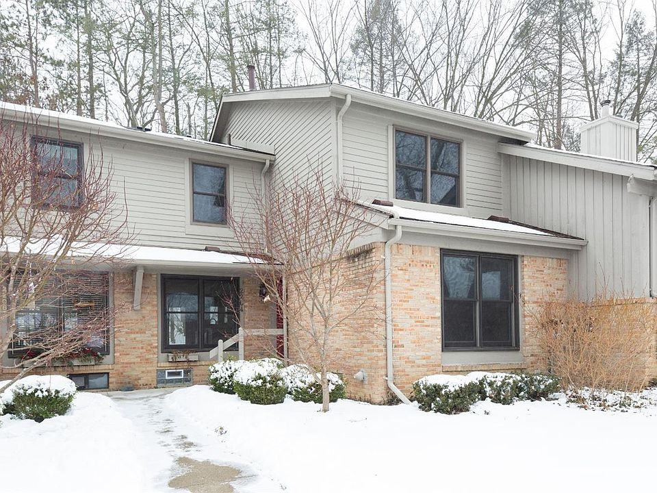 1st image of 2204 Pine Grove Ct