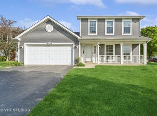 2303 Three Farms Ave, Naperville, IL 60540