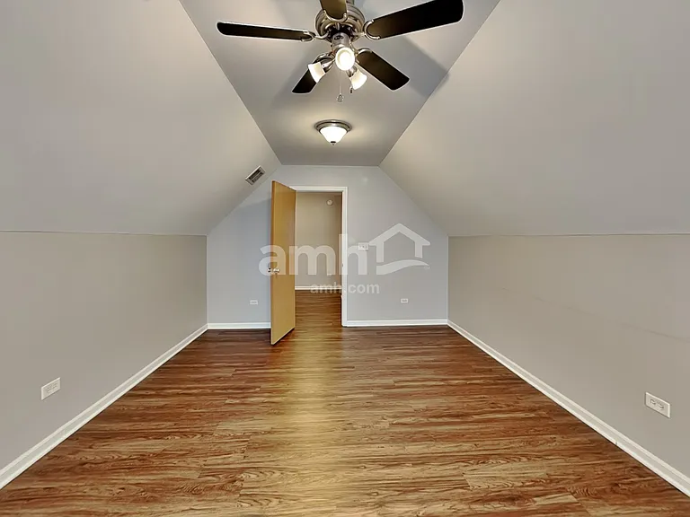 2456 Hanbury Ln — Photo 16