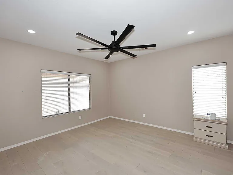 36950 W Mondragone Ln — Photo 32
