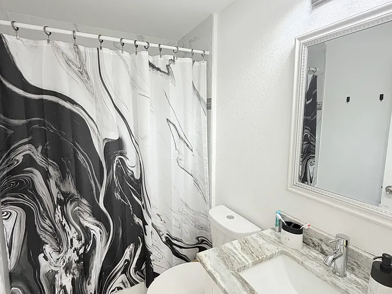 700 Connecticut Ln — Photo 23
