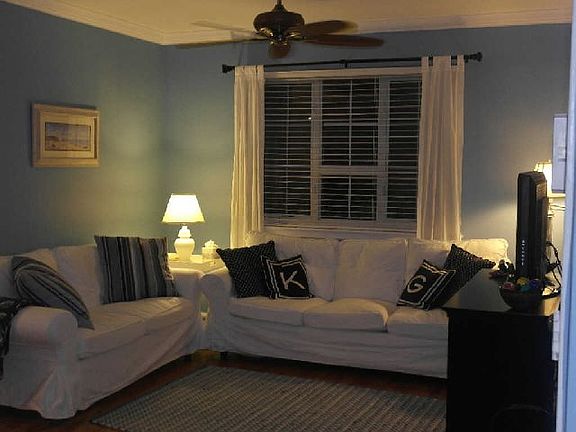 4th image of 17 Nathan Hale Dr APT 44B