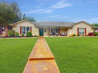 226 Bexar Dr, Highland Village, TX 75077