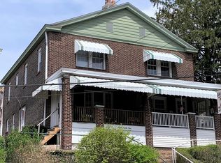 829 Greenfield Ave, Pittsburgh, PA