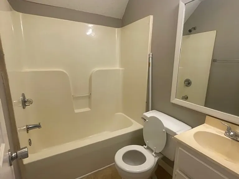 110 Money St — Photo 12