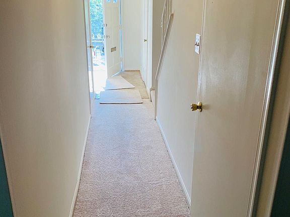 5th image of 3078 Covington St
