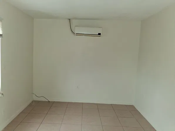 107 A St APT 4, Lake Wales, FL 33853