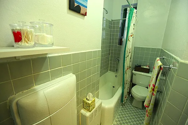 Rented by Keller Williams NYC | media 32