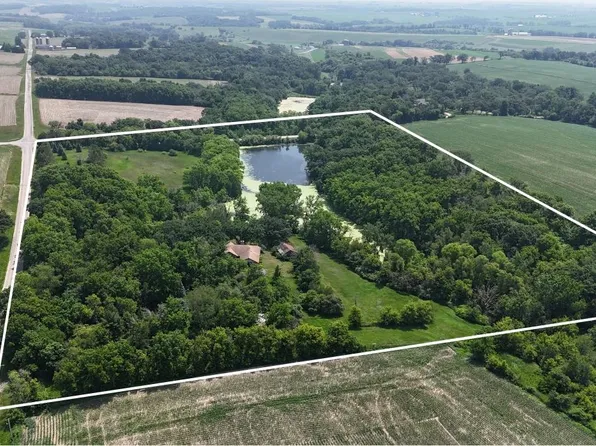 14213 Dunbarton Rd, Gratiot, WI 53541