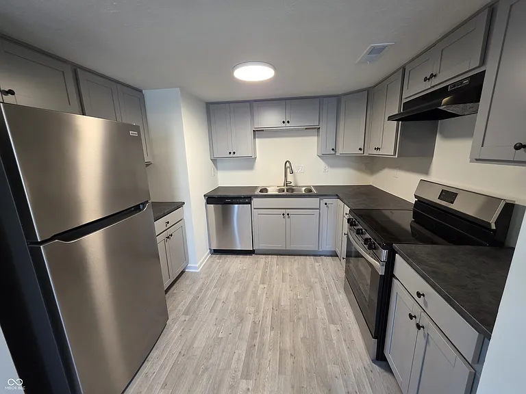 10207 Penrith Dr — Photo 5