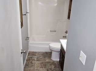 2240 Davis St #2240, Iowa City, IA 52240